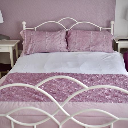 Witchingham B&B Holyhead Exteriér fotografie