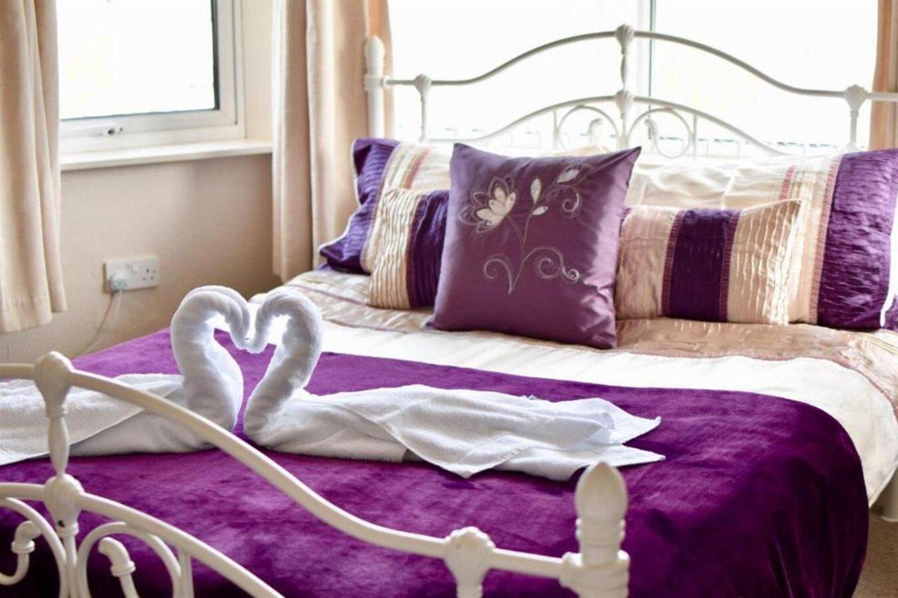 Witchingham B&B Holyhead Exteriér fotografie