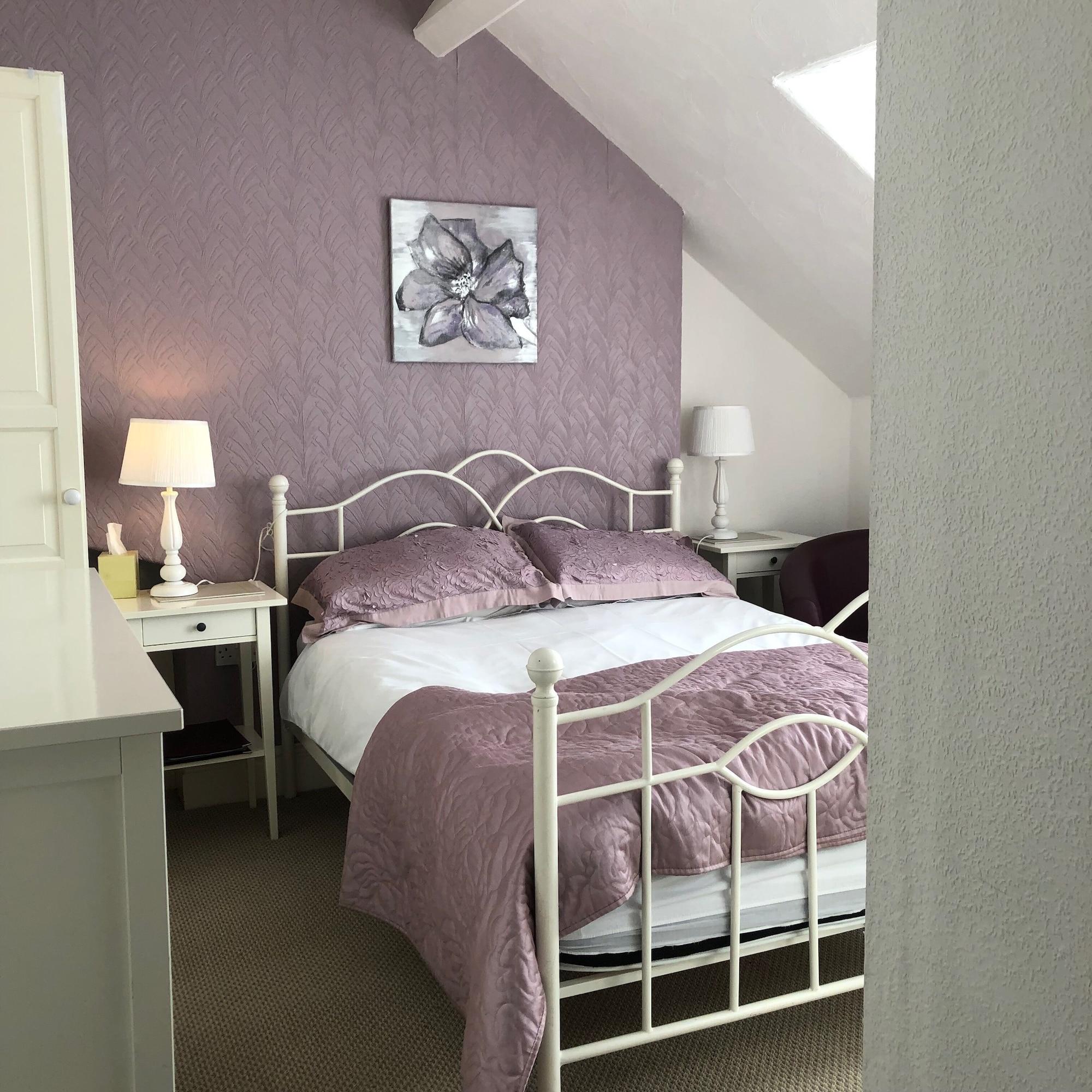 Witchingham B&B Holyhead Exteriér fotografie