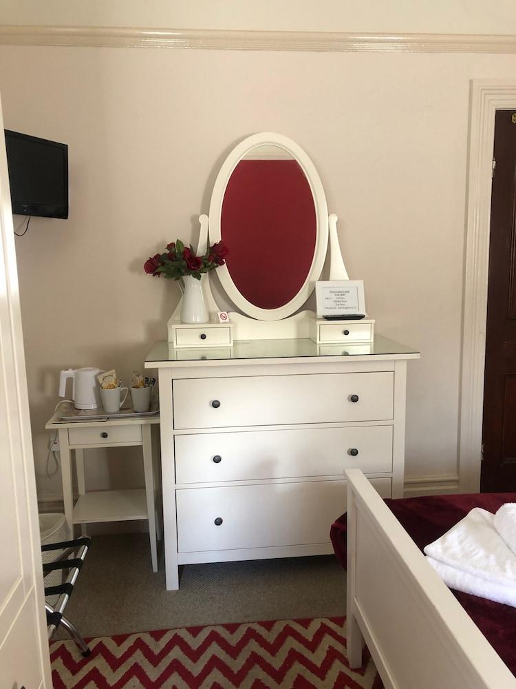 Witchingham B&B Holyhead Exteriér fotografie